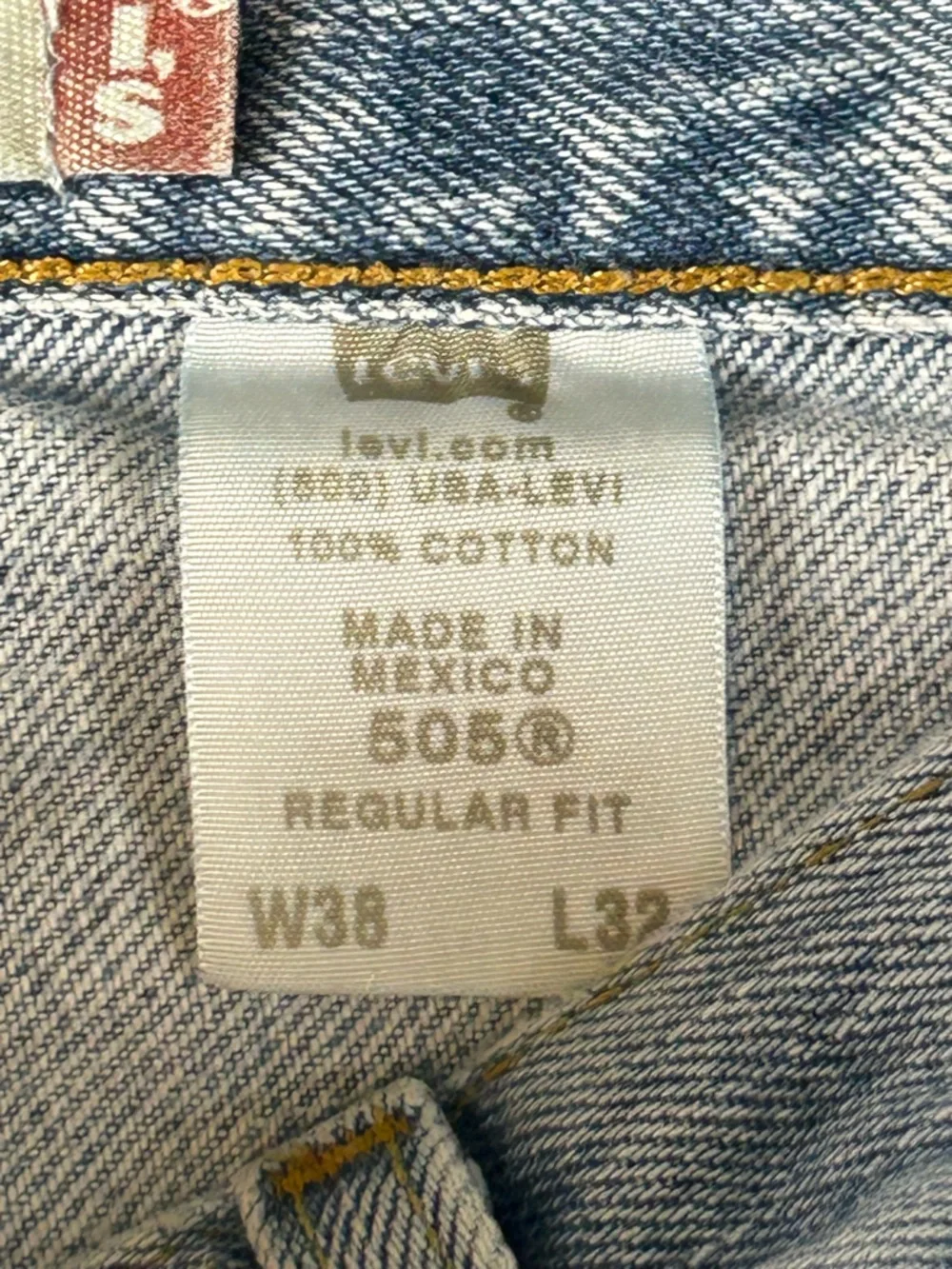 Levi’s 505 VTG Y2K Jeans Mens 38x32 Light Wash‎ Blue Straight Fit Grunge Classic